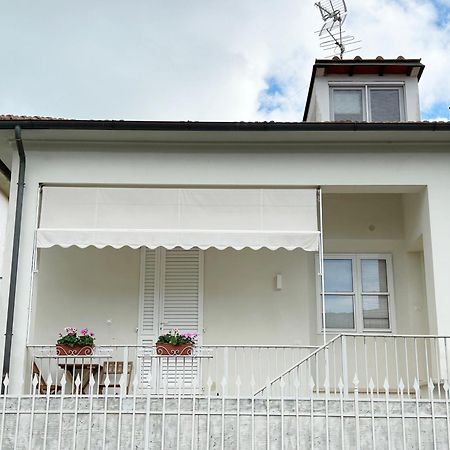 La Casa Di Rosi Al Mare Lejlighed Vada Eksteriør billede