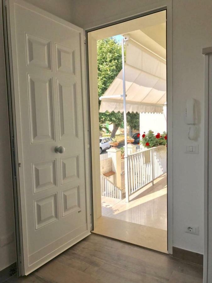La Casa Di Rosi Al Mare Lejlighed Vada Eksteriør billede